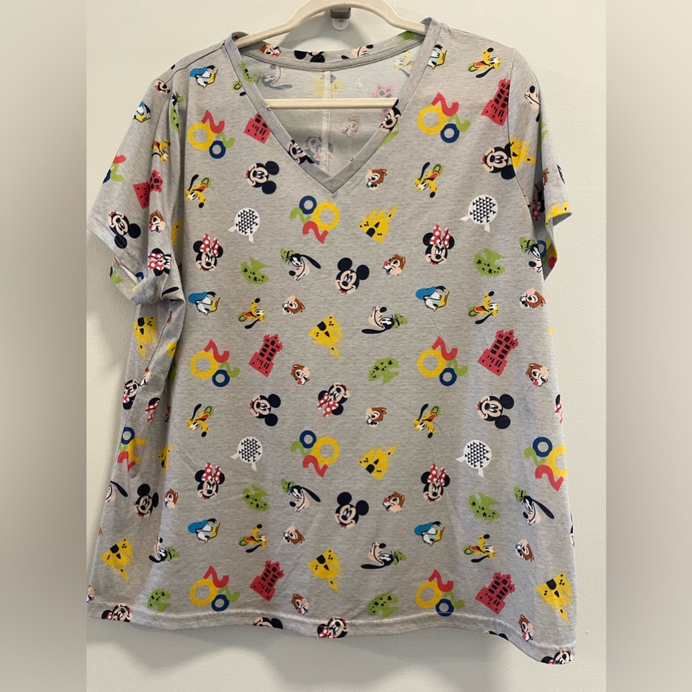DISNEY PARKS Women’s Top 1X